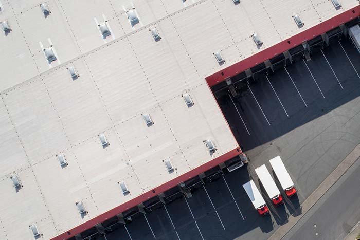 Commercial building with flat roof in Denver, CO